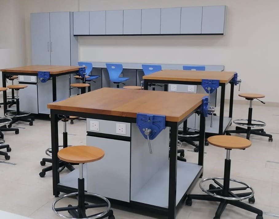 Lab furniture for schools